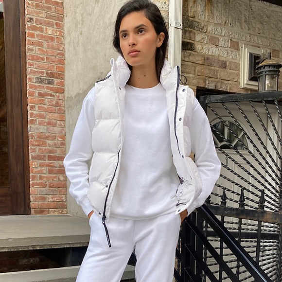 Aritzia Jackets & Blazers - TNA SUPER PUFF VEST
